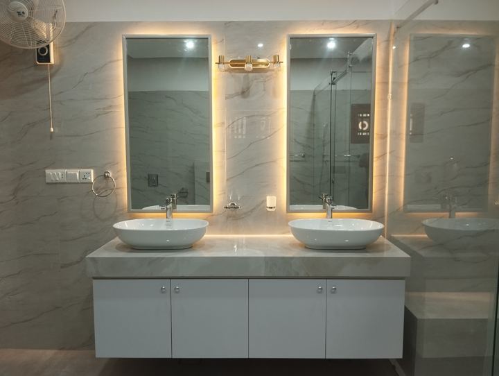 Luxury Washroom photo 1